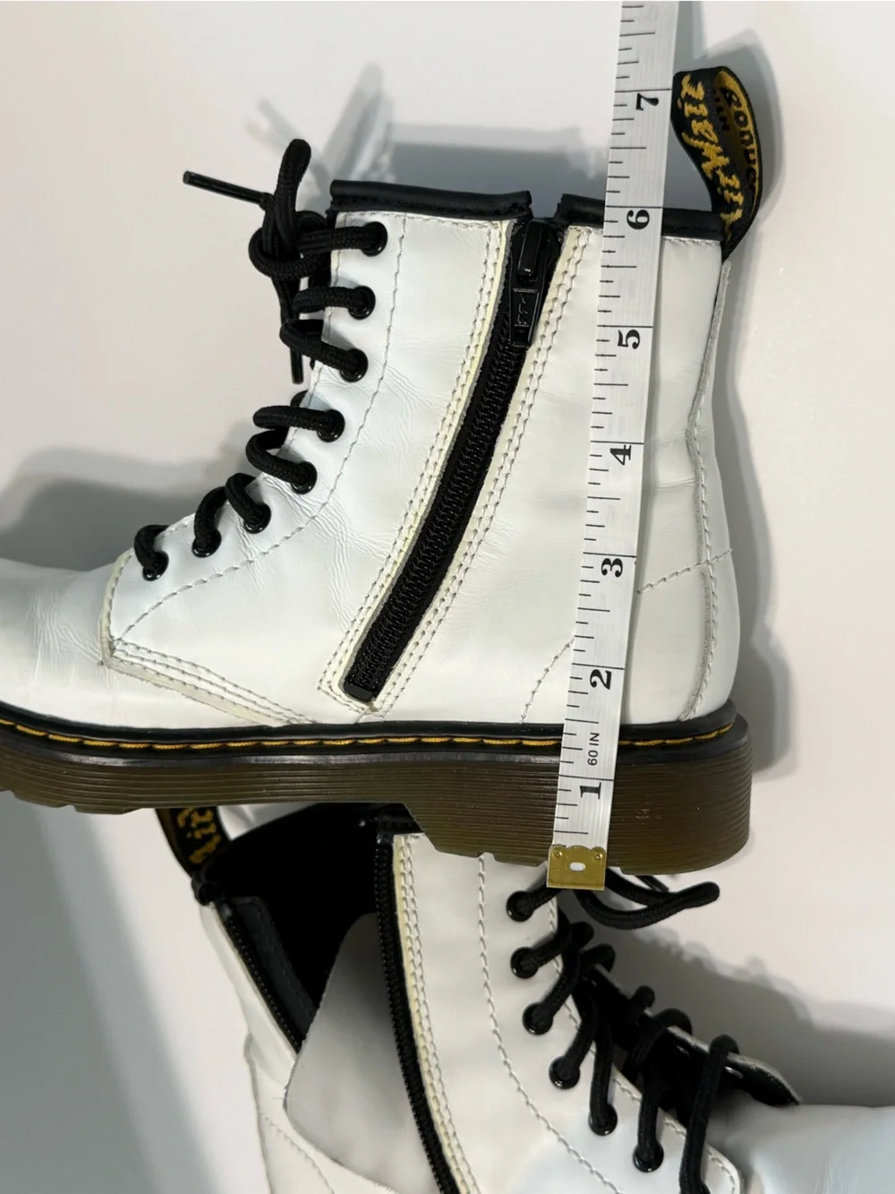 Dr. Martens Kids 1460J Leather Boots White Zip Up Size US 2